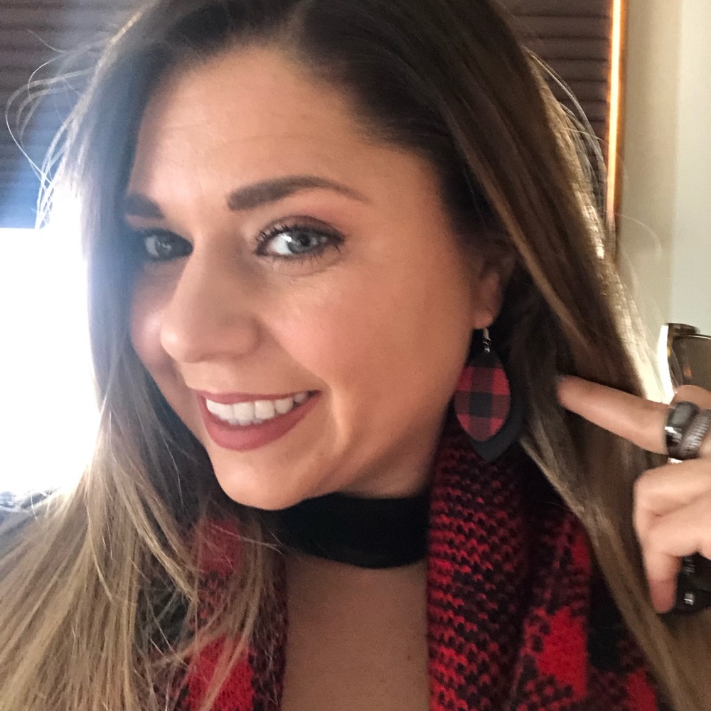 Meet your Posher, Jennifer